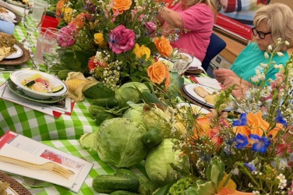 CjYKMlNuYXBjaGF0LzEzLjM4LjAuNDggKGlQaG9uZTE2LDE7IGlPUyAxOC4zLjI7IGd6aXApIAI=