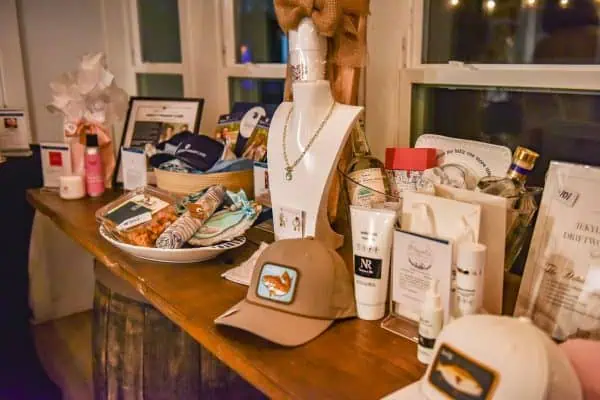 810_3088